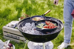 Alva Grillpan / Grillplaat Nori ø 28 cm + Gratis Leren Handvaten - geschikt voor alle warmtebronnen - geëmailleerde anti-aanbaklaag