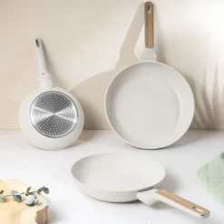 Berlinger Haus Koekenpannenset Nordic Mat Crème 3-Delig - ø 20, 24 & 28 cm - geschikt voor alle warmtebronnen - standaard anti-aanbaklaag
