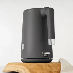 Berlinger Haus Waterkoker Dubbelwandig Mat Antraciet - 1.7 Liter - 1800W