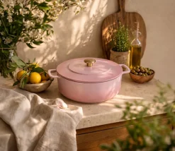 Combekk Braadpan met deksel Gietijzer Pink ø 24 cm / 3.8 Liter - geëmailleerde anti-aanbaklaag