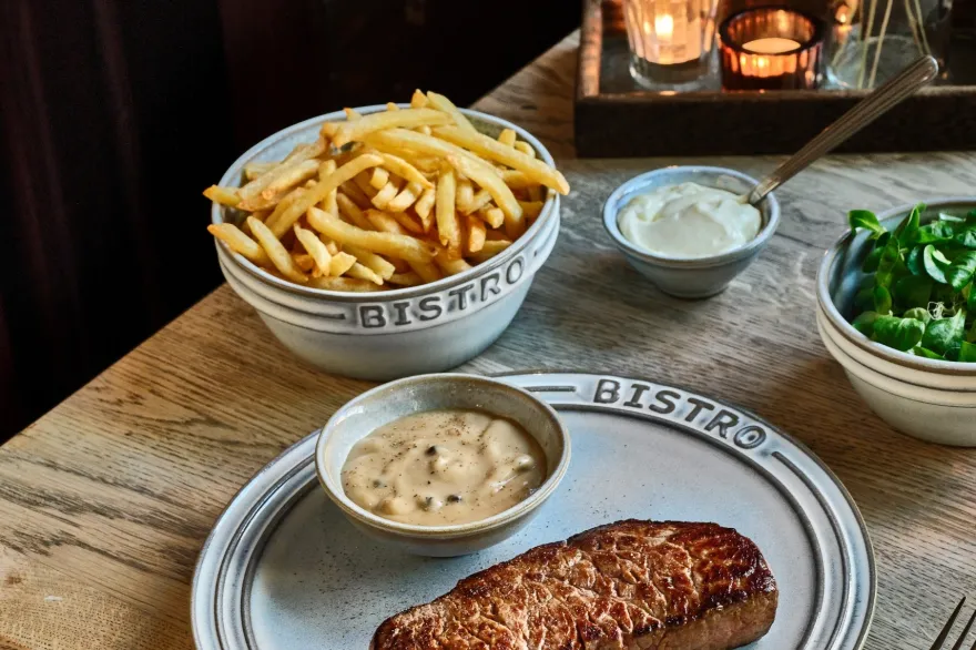 Cosy & Trendy Serviesset Bistro Vintage White 18-delig / 6 personen - 6 dinerborden, 6 ontbijtborden & 6 kommen