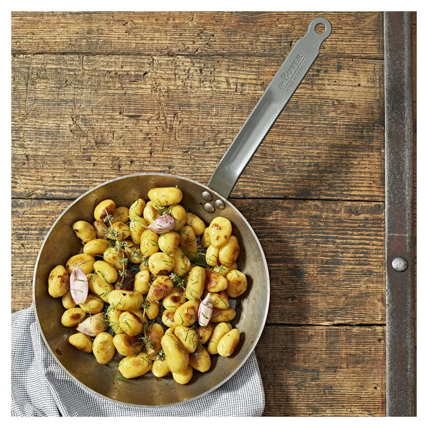 De Buyer Koekenpannenset Lyonnaise Carbone Plus 3-delig - Plaatstaal - ø 20, 24 & 28 cm - zonder anti-aanbaklaag