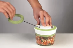Ghidini Handmatige Hakmolen / Groentesnijder met trekkoord ø 12 cm