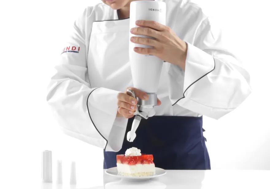 Hendi Slagroomspuit Wit 500 ml + Slagroompatronen 10 Stuks