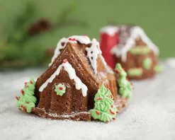 Nordic Ware Cakevorm Gingerbread House Duet Zilver - Gietaluminium - 32 x 17 cm