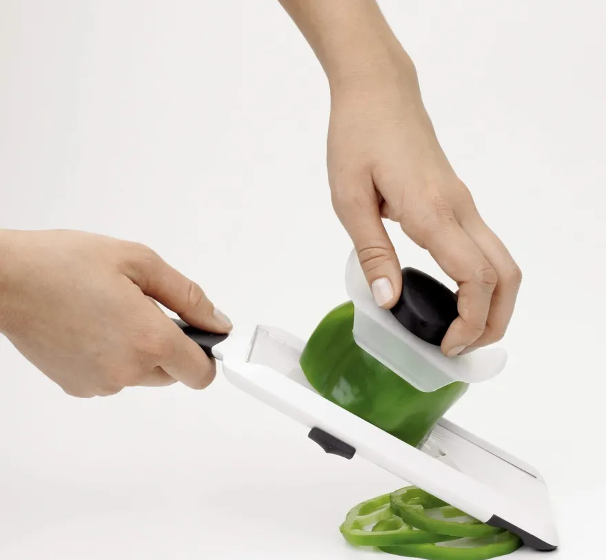 OXO Good Grips Handmandoline - Groentesnijder - Keukensnijder - Good Grips