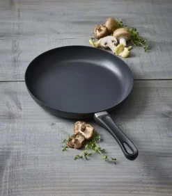 SCANPAN Koekenpan Classic Induction ø 28 cm - geschikt voor alle warmtebronnen - standaard anti-aanbaklaag