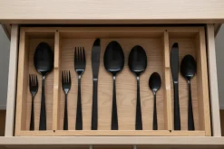 Studio Tavola Bestekset - Classic - Zwart - 42-delig / 8 personen