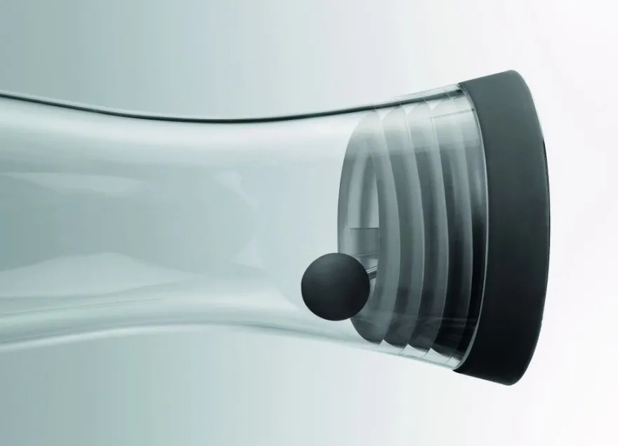 WMF Karaf / Waterkaraf - Basic - Drupvrij - Incl. Fruitfilter - Zwart / Zilver - 1.5 liter